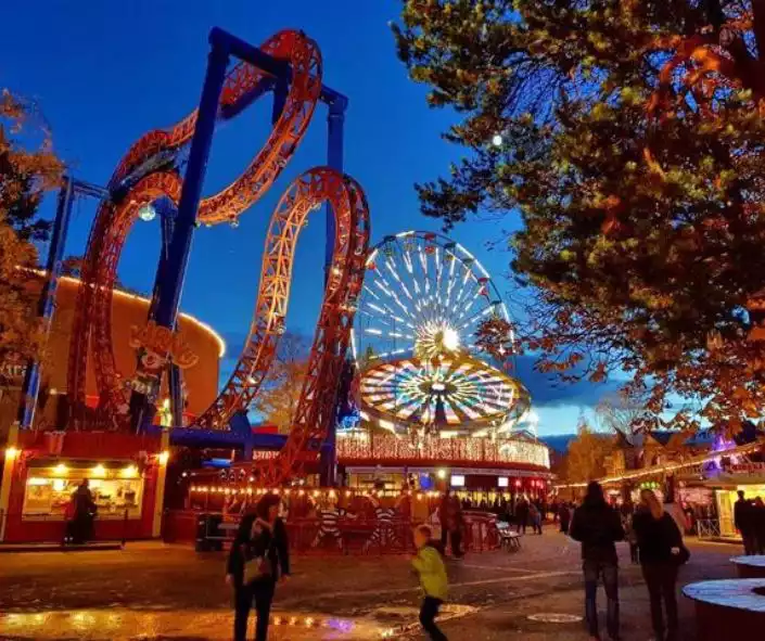 Finnland im Herbst, Linnanmäki