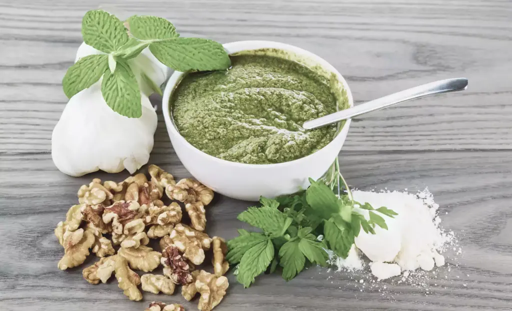 Miz-Walnuss-Pesto