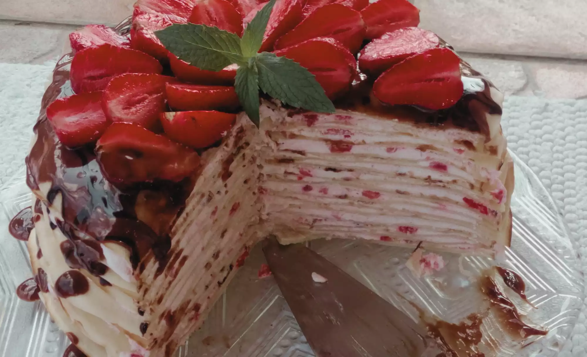 Erdbeerepfannkuchen-Torte