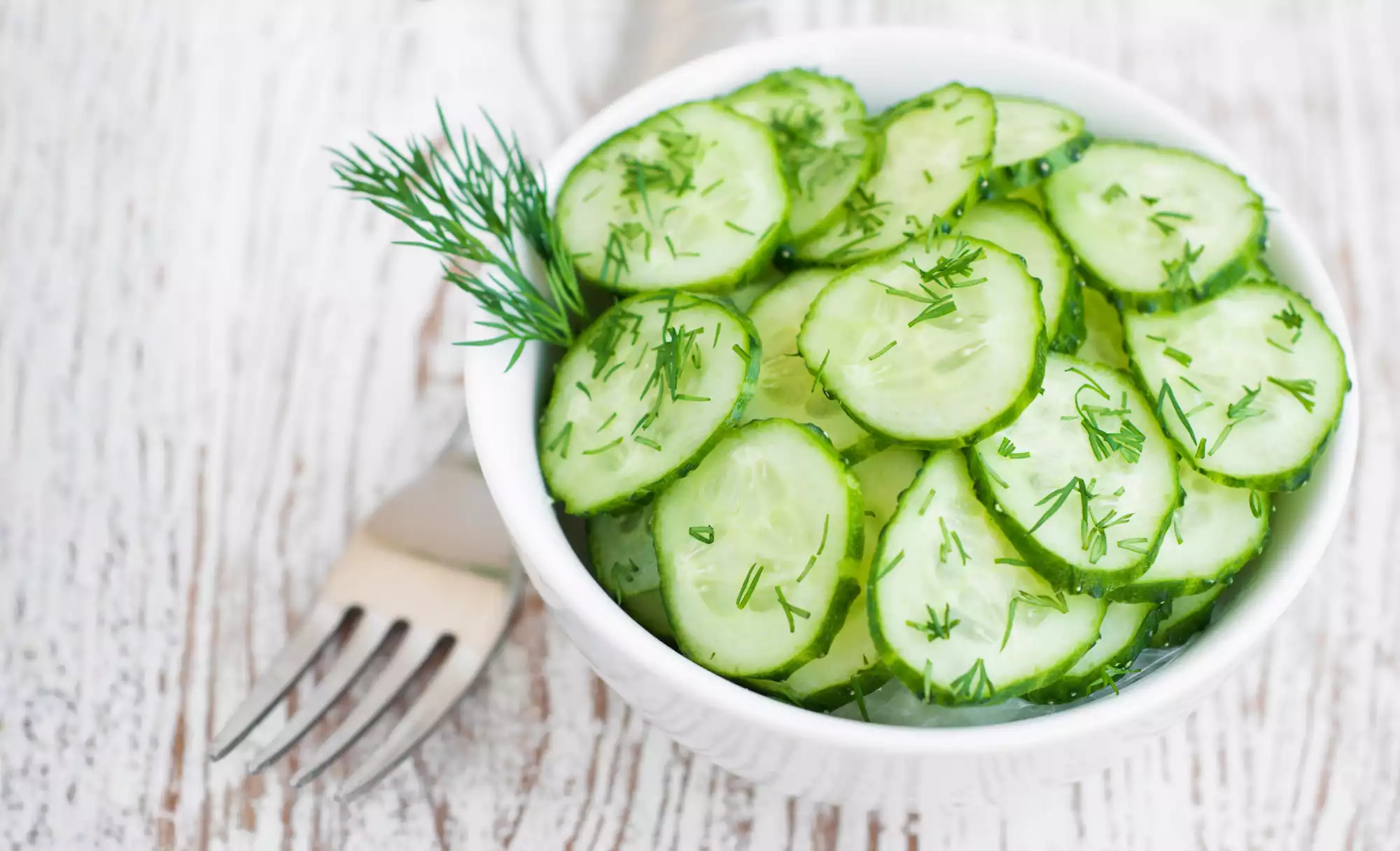 Omas Gurkensalat